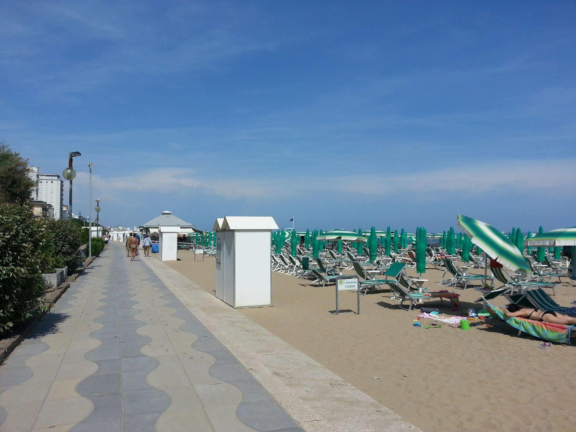Hotel Laguna Lido di Jesolo Exterior photo